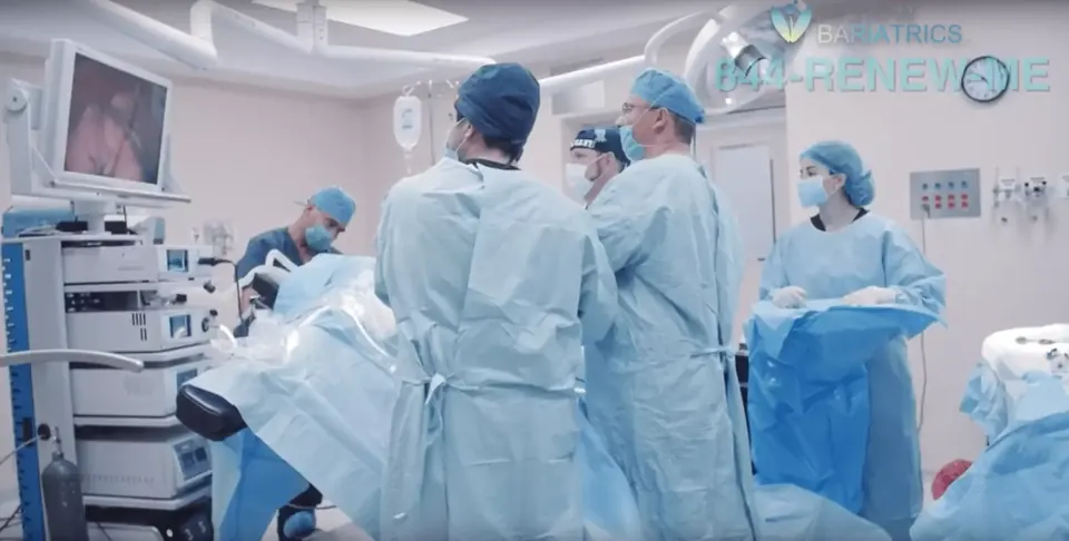 Renew Bariatrics surgical team in the operating room