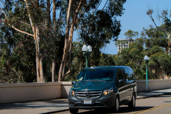 mercedes_metris_van.png